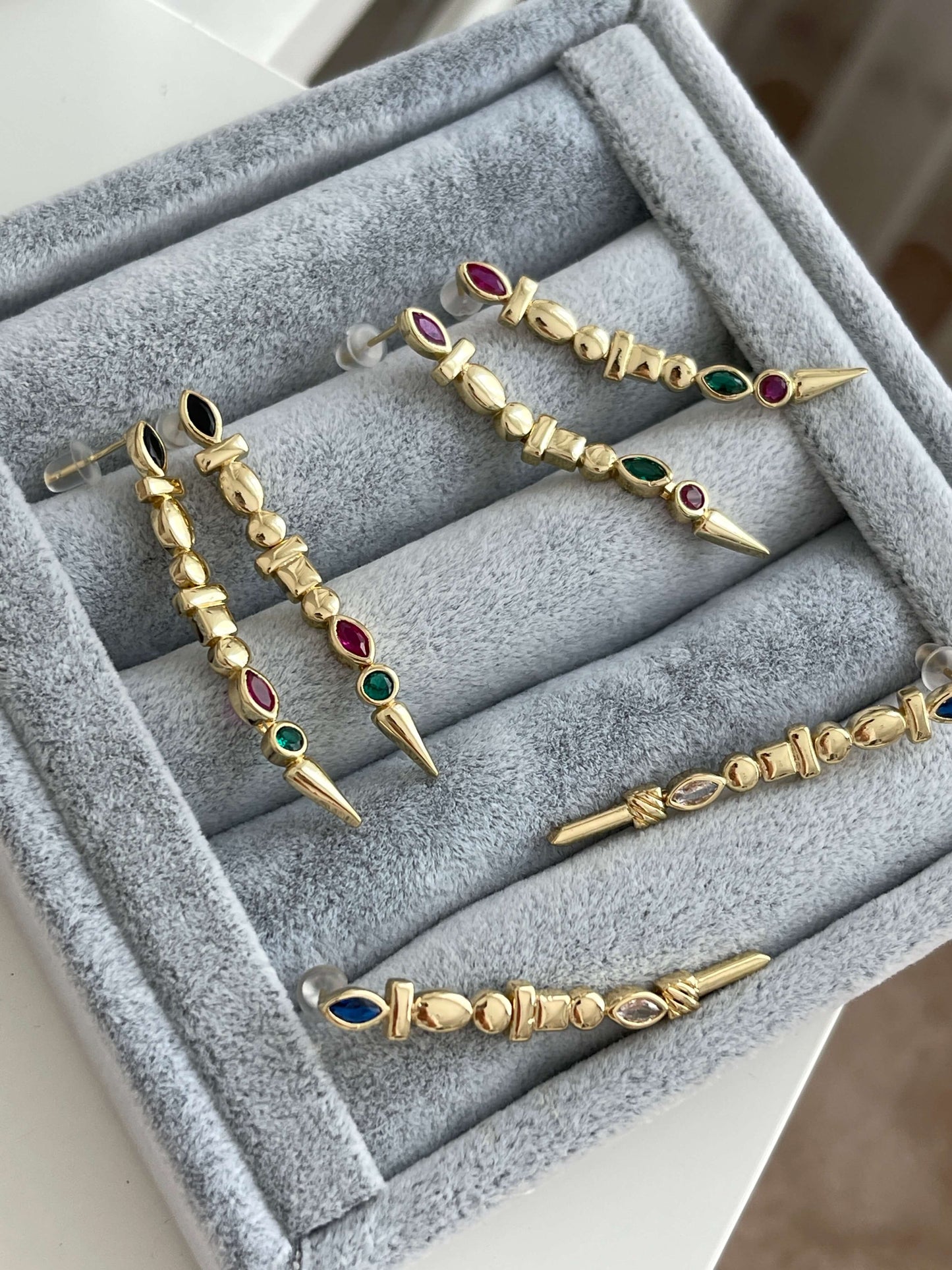 Minimal altılı set küpe