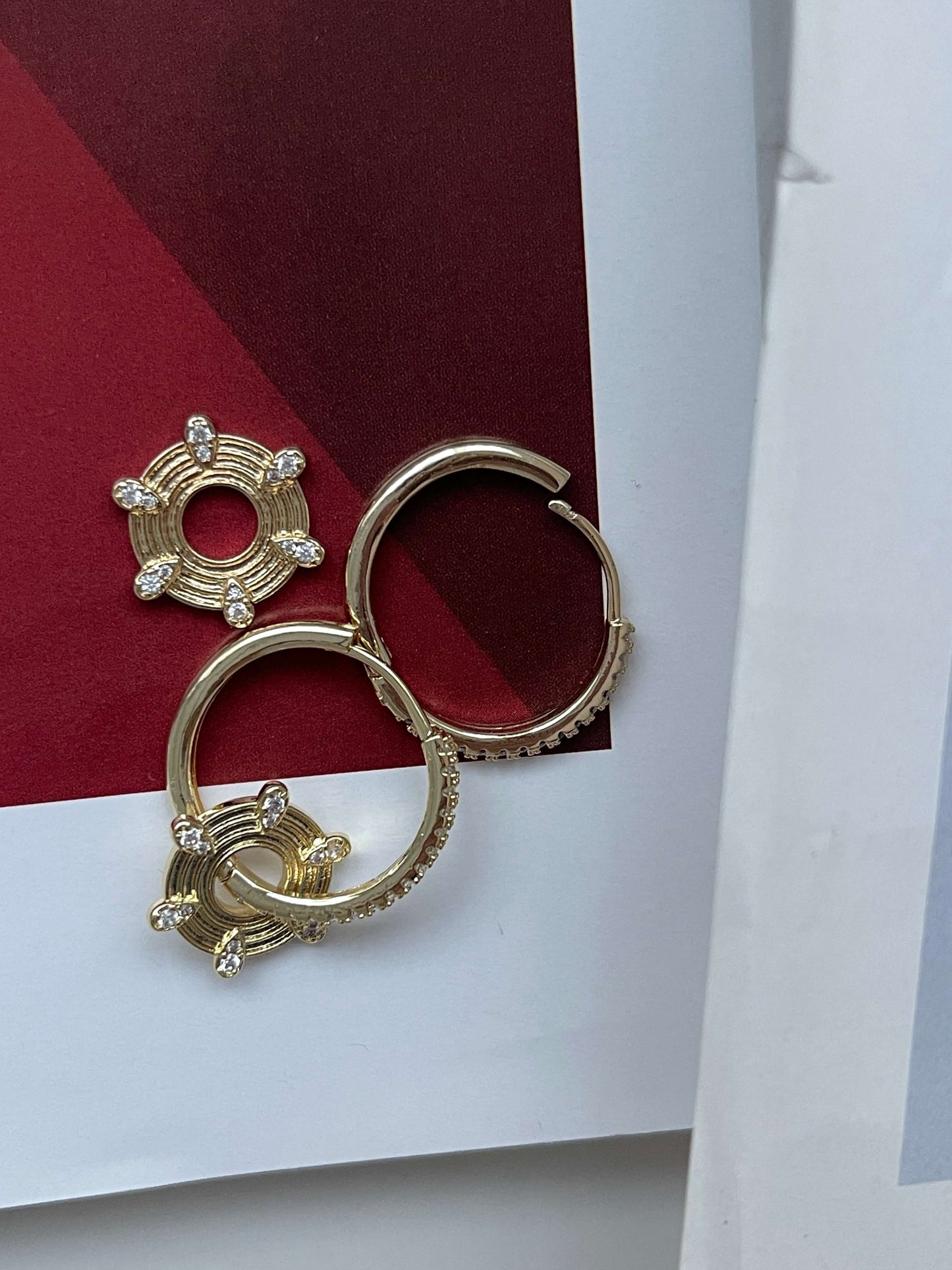Charm küpe