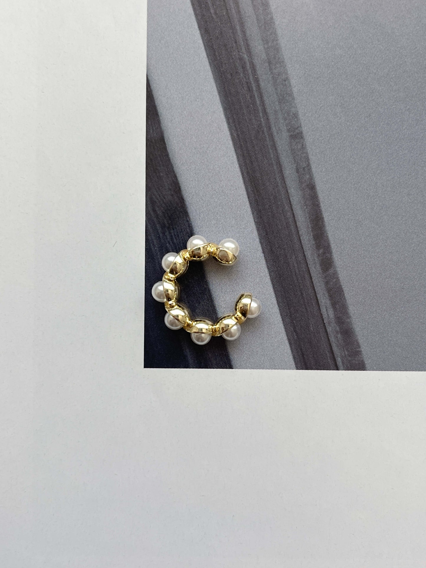 İnci kıkırdak küpe