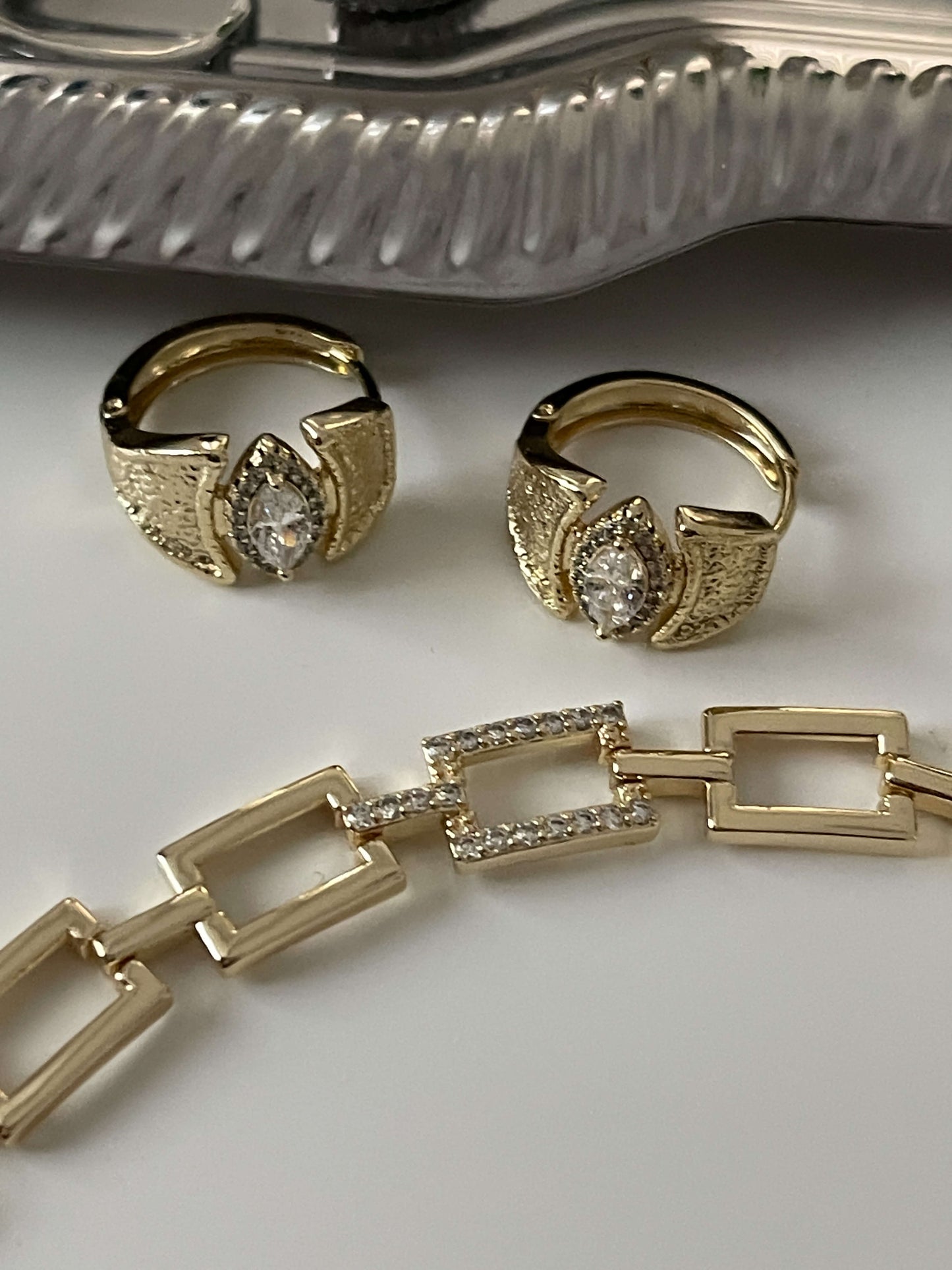 Vip seri halka küpe