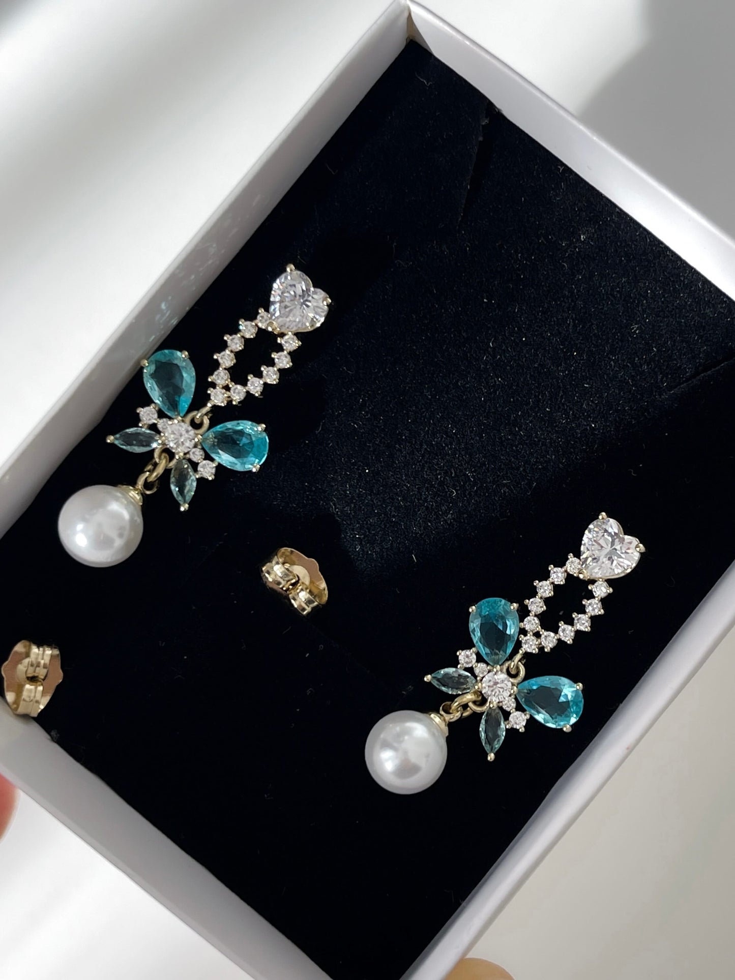 Vip seri sallantılı küpe