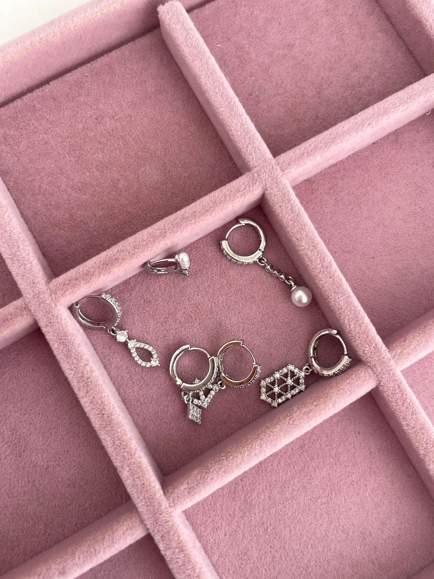 Minimal altılı set küpe