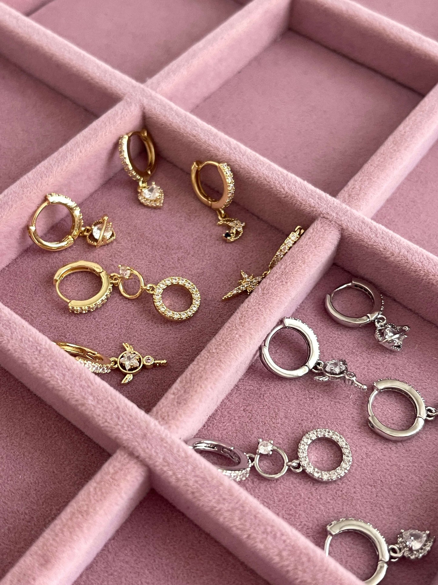 Minimal altılı set küpe