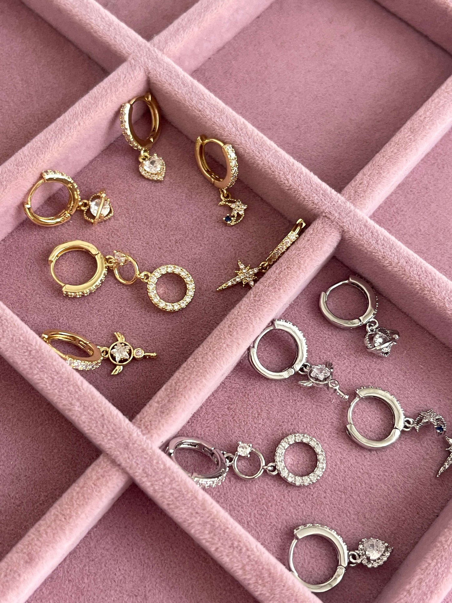 Minimal altılı set küpe