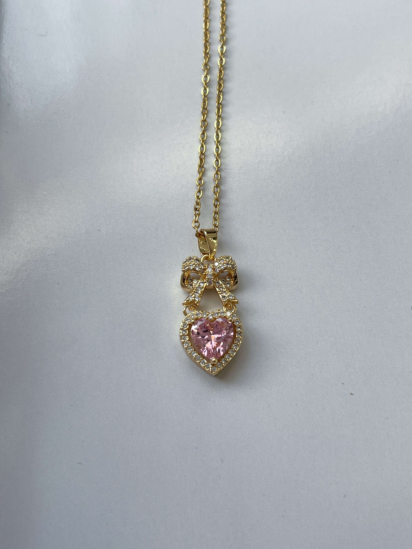 Fiyonk detay kalp kolye