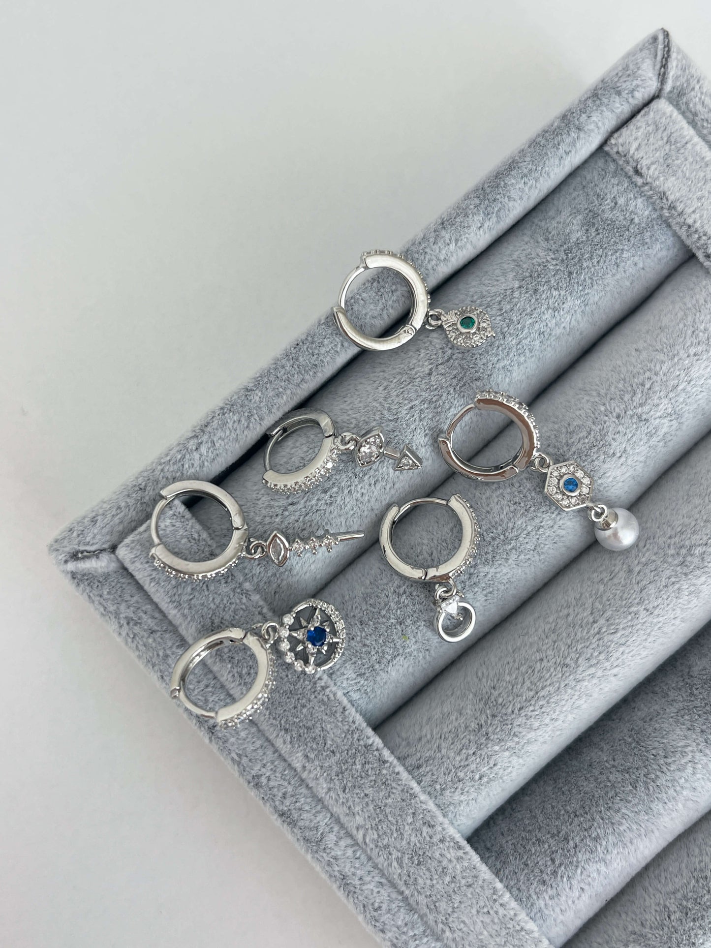Minimal altılı set küpe