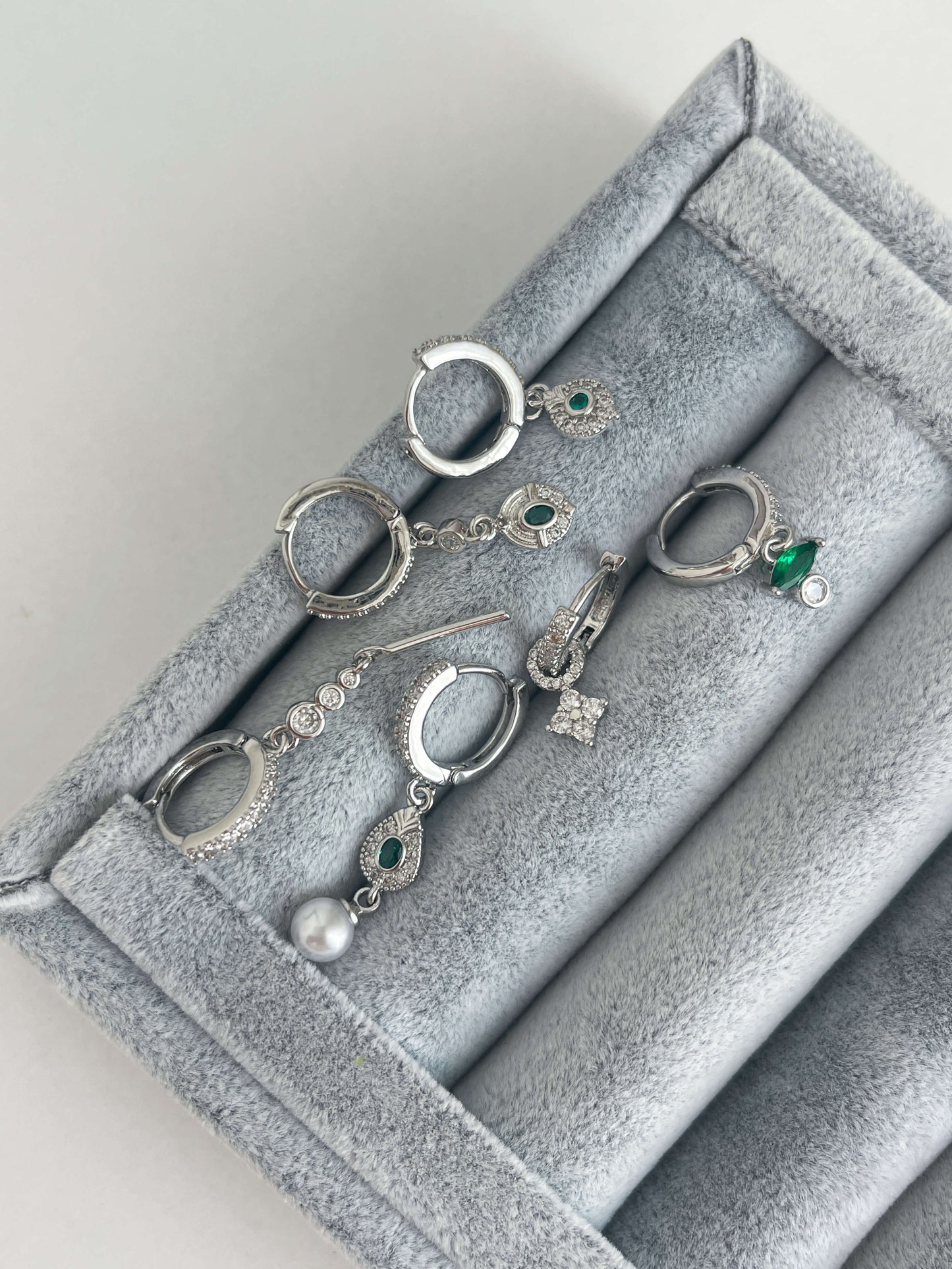 Minimal alt set küpe