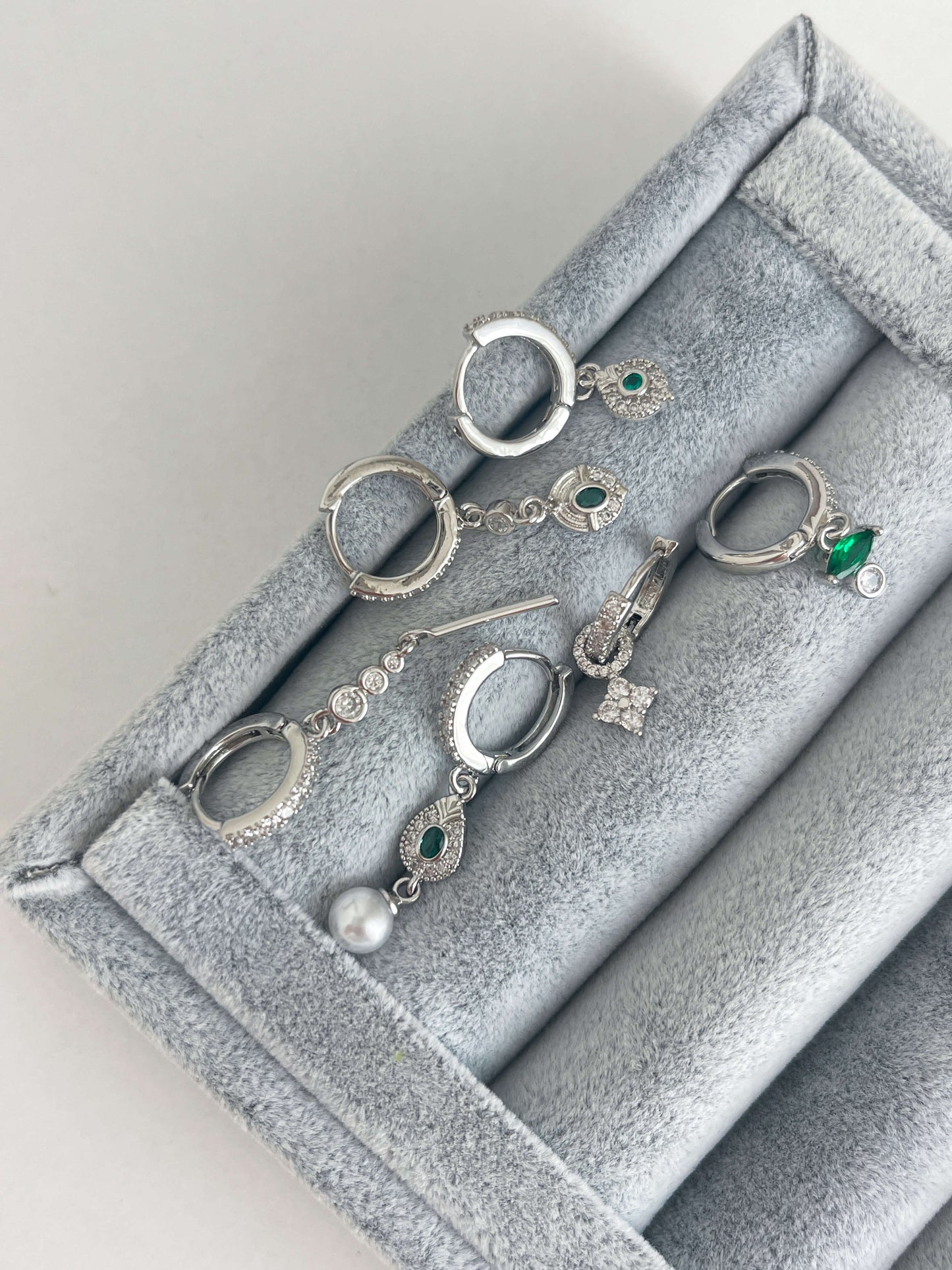 Minimal alt set küpe