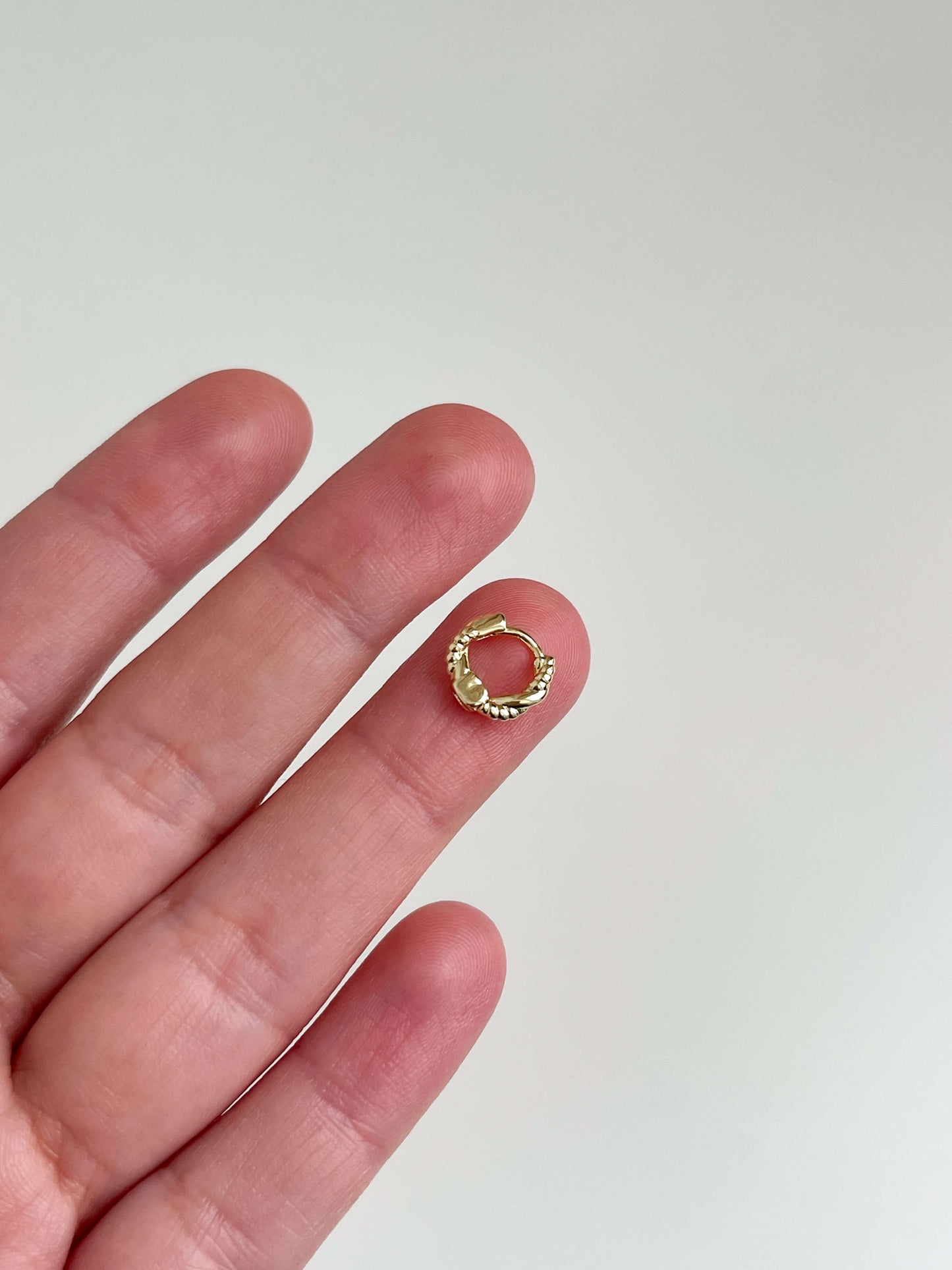 Tragus mini halka piercing
