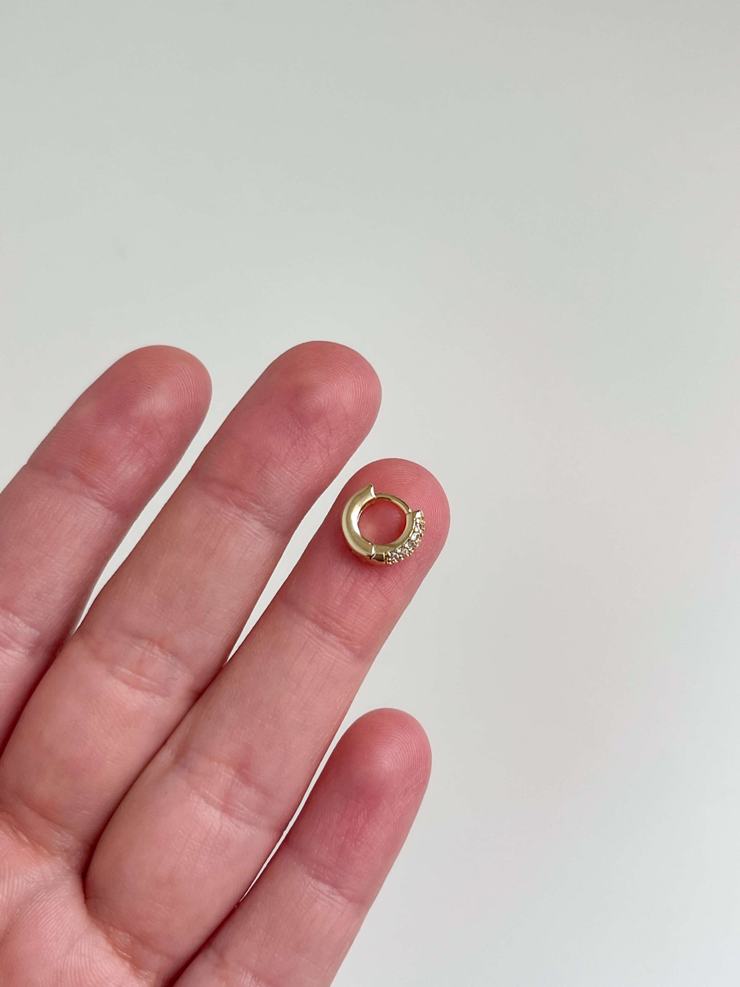 Tragus mini halka piercing