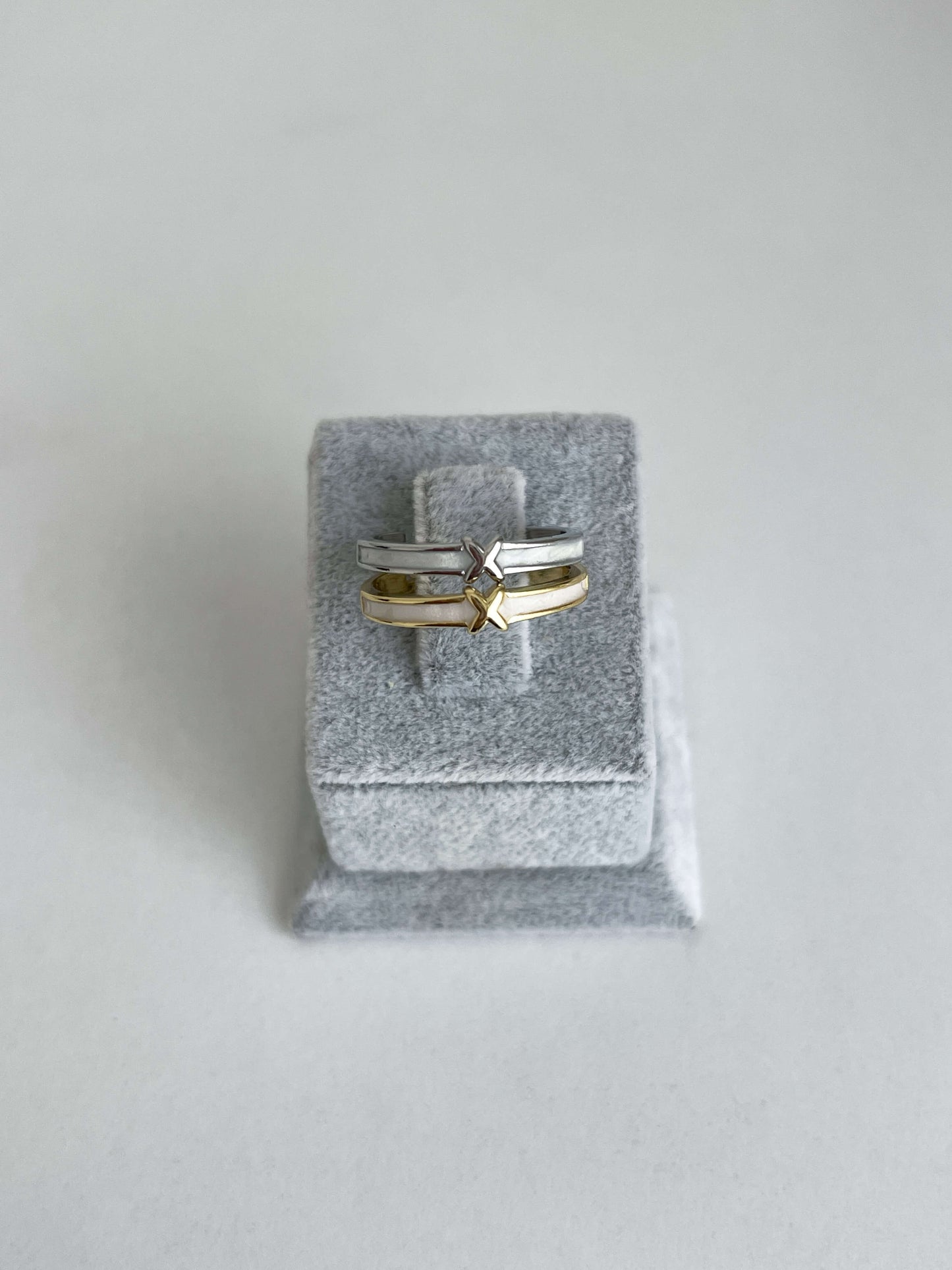 Mineli minimal yüzük