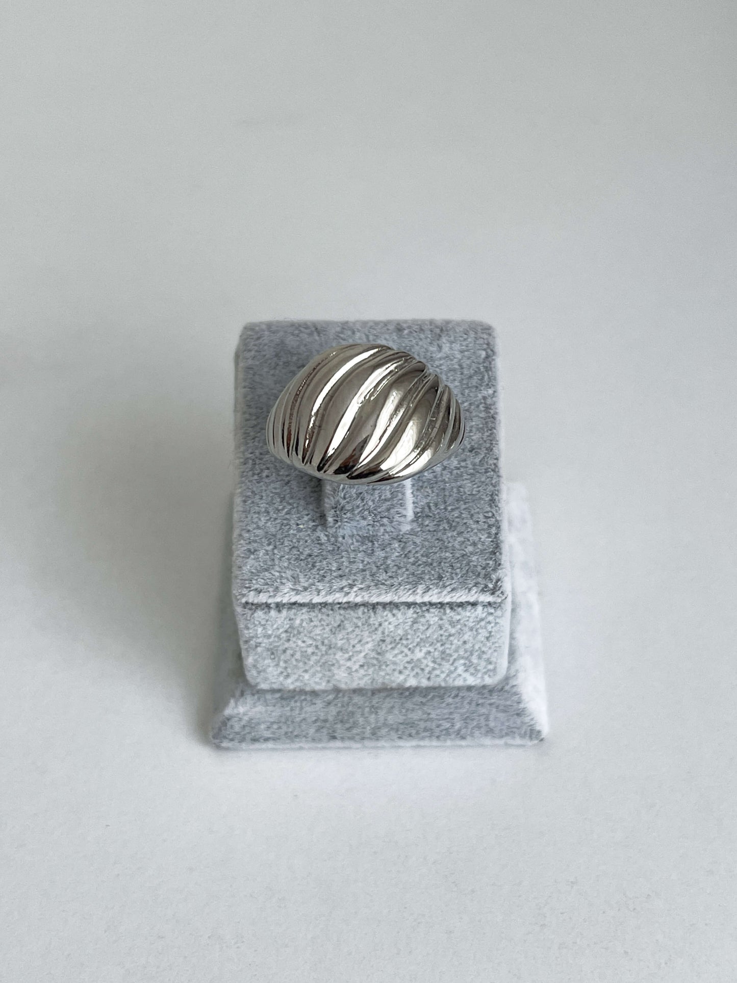 Vintage görünümlü yüzük