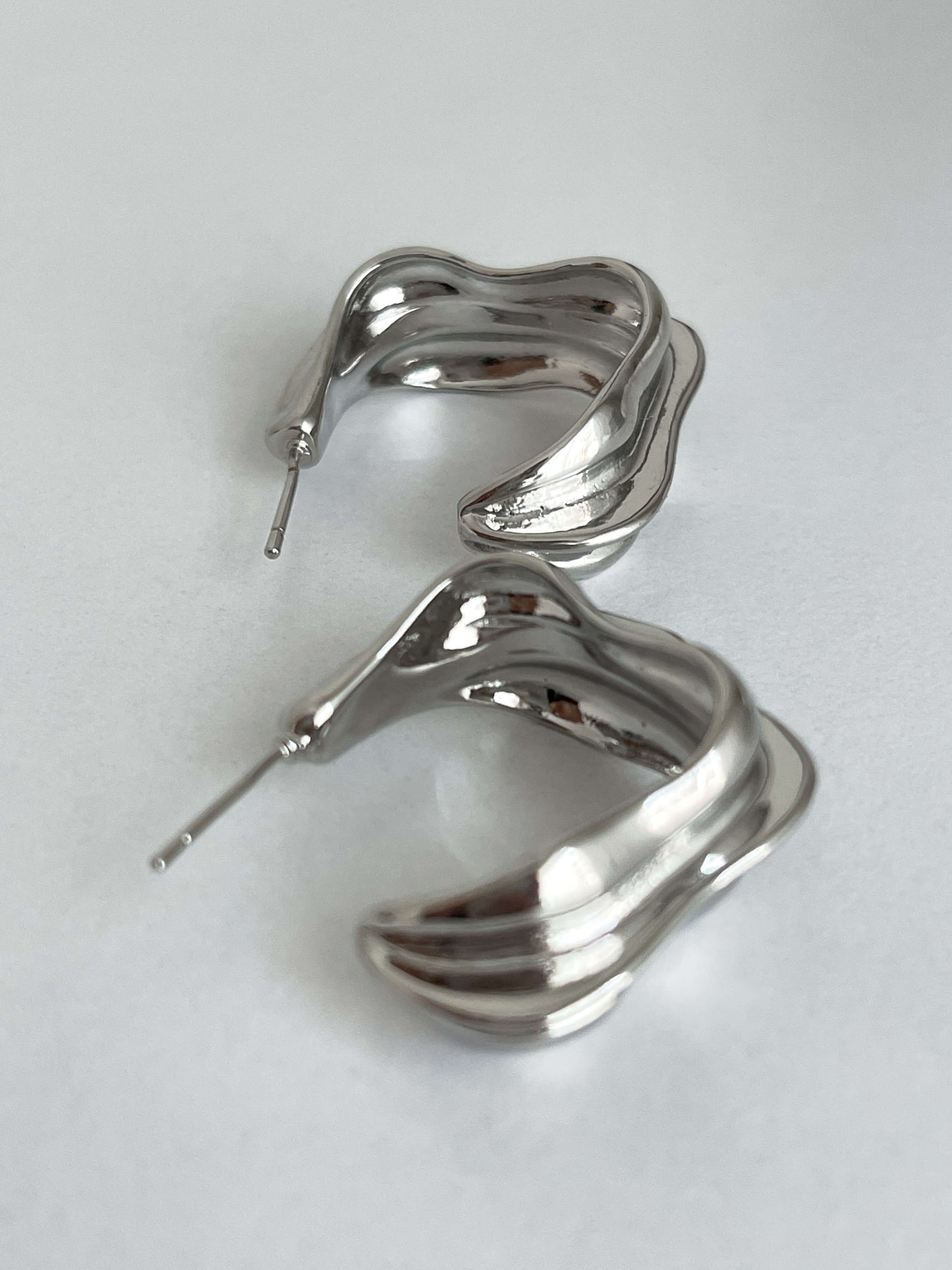 Desenli kalın küpe