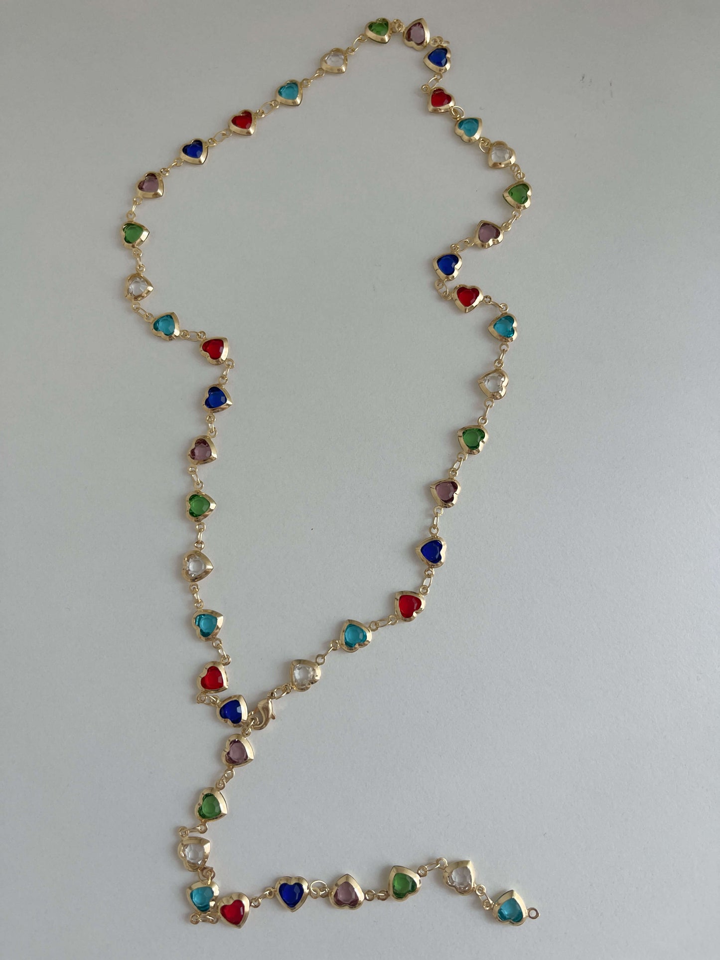 Kalpli Y model kolye