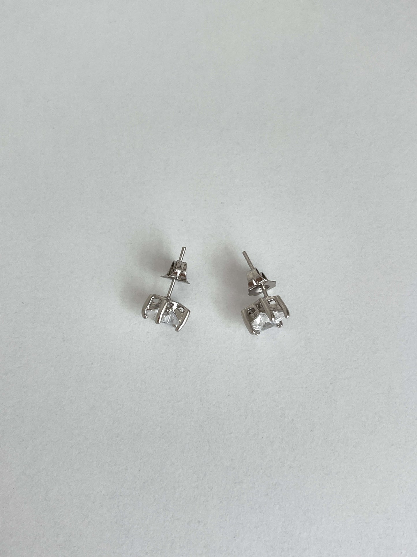 Vip seri minimal yıldız küpe