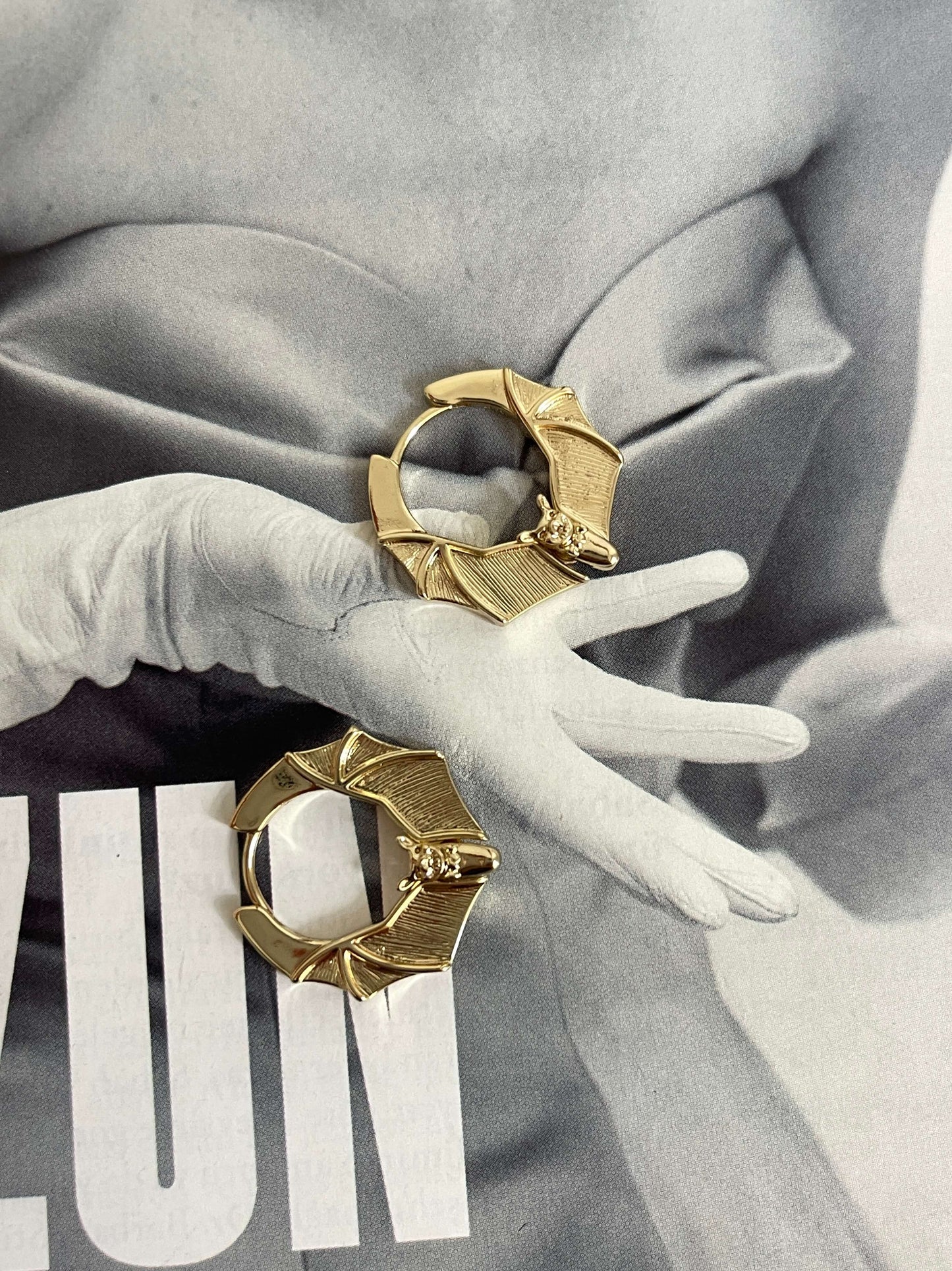 Vip seri yarasa figürlü küpe