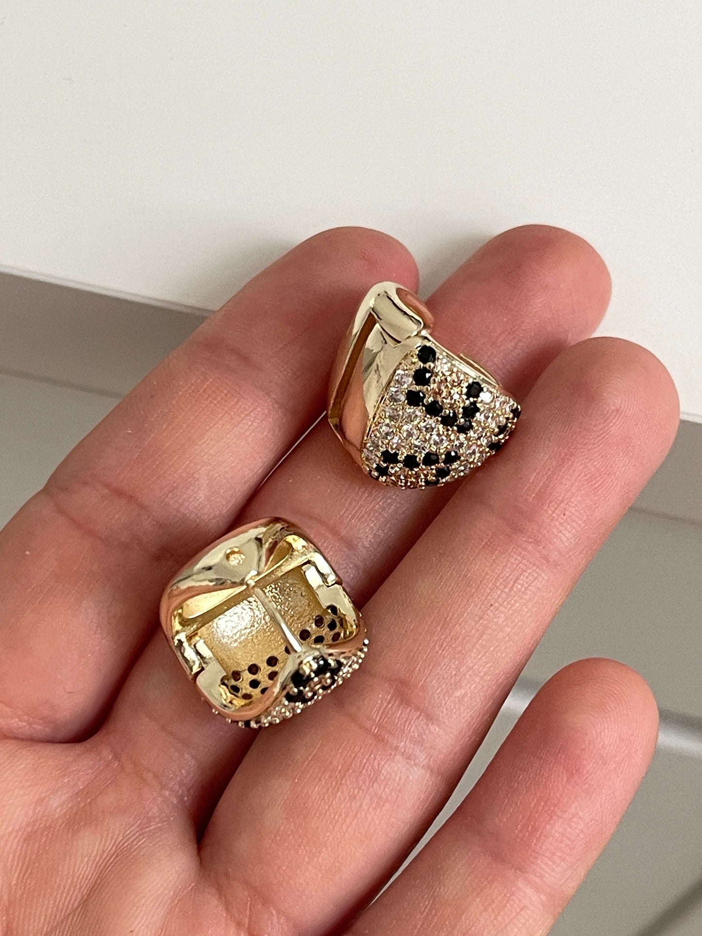 Özel seri leopar küpe