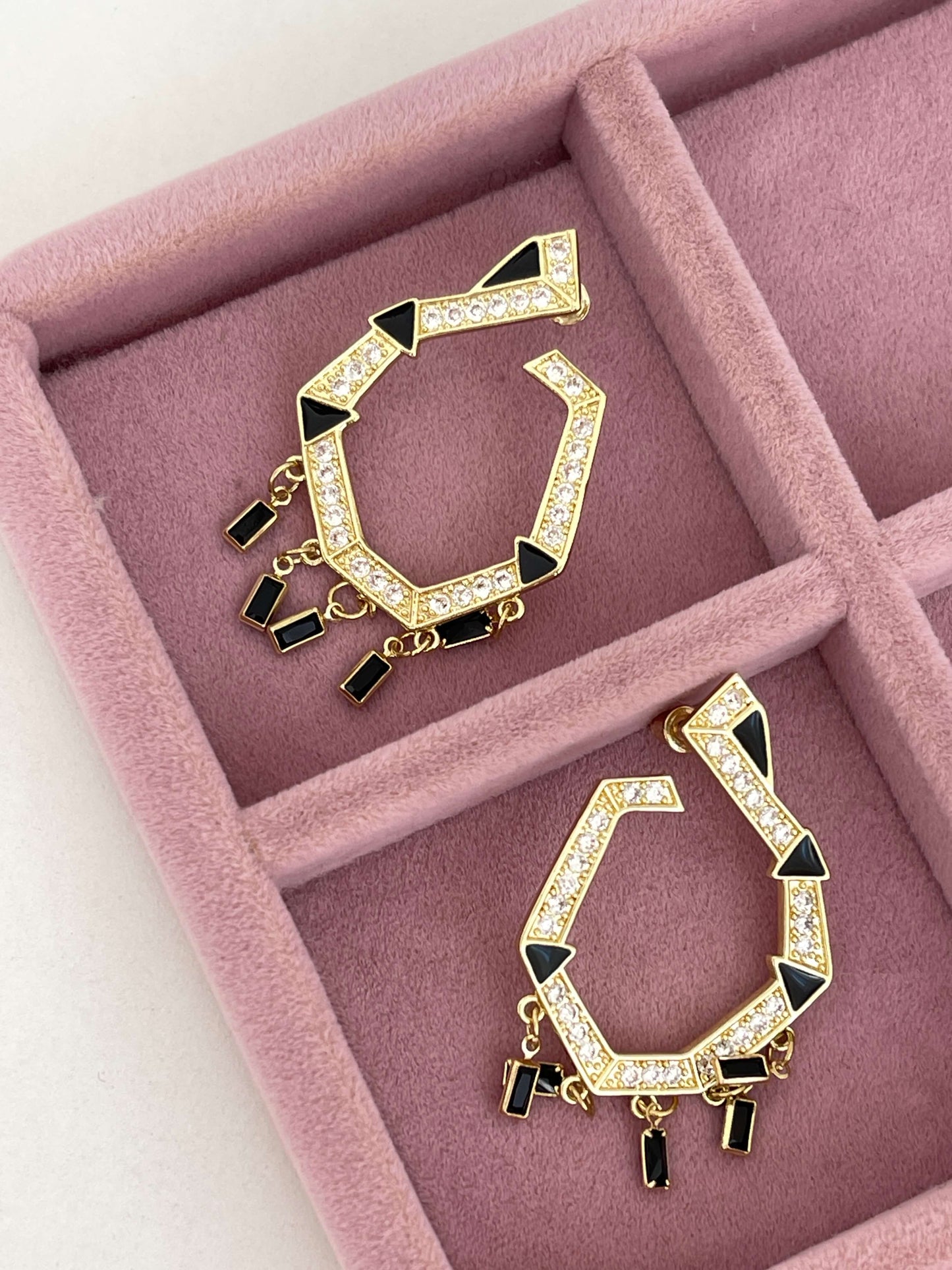 Renkli mineli taşlı küpe