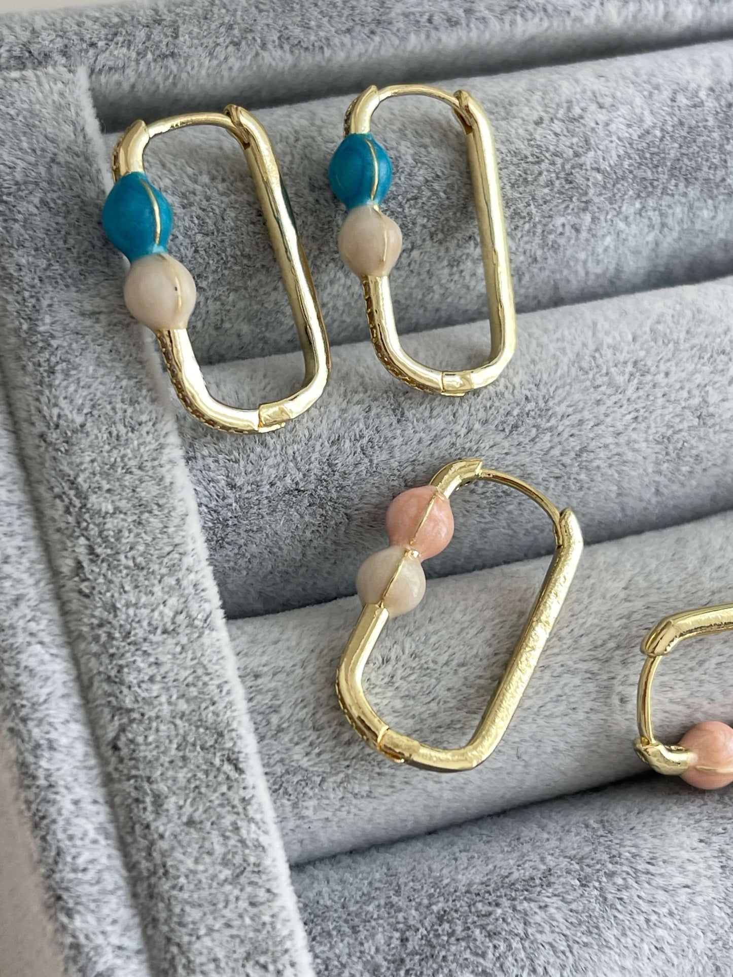 Renkli mineli dikdörtgen küpe