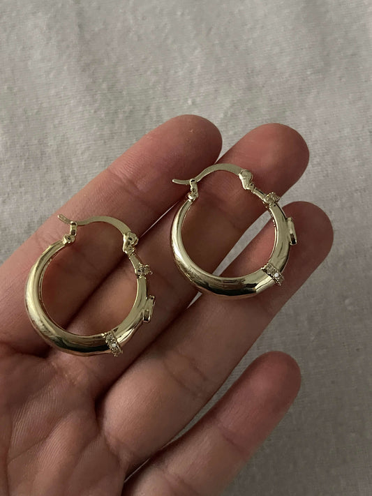 Özel seri halka küpe