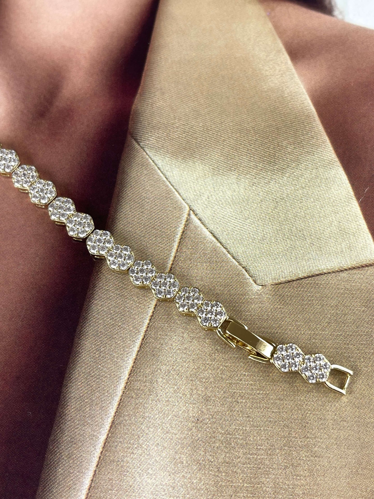 Vip seri künye bileklik