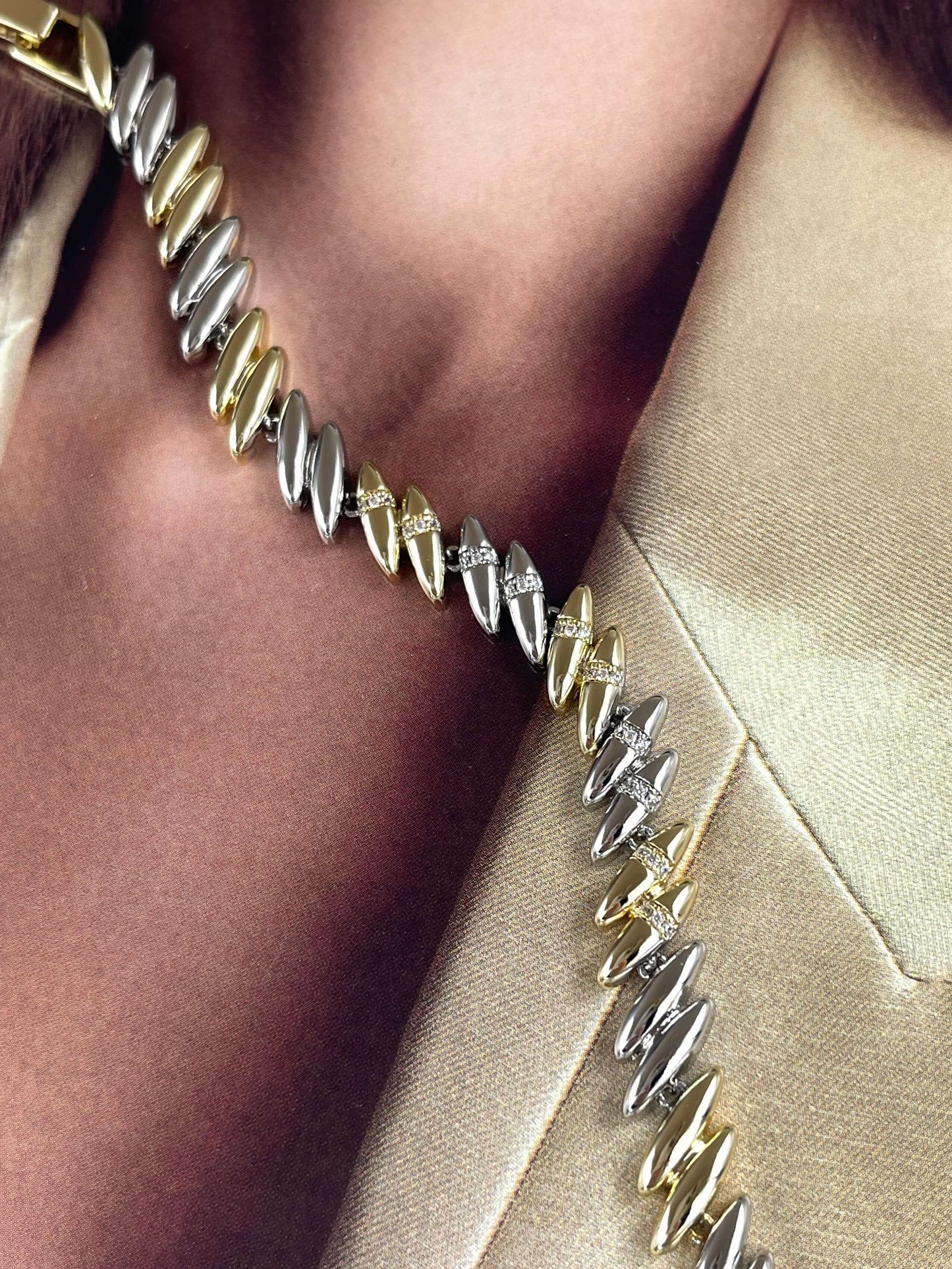 Vip seri künye bileklik