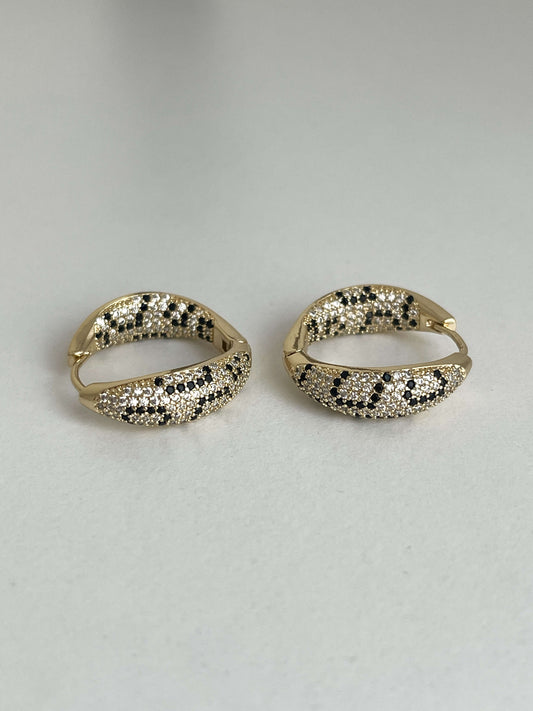 Leopar küpe