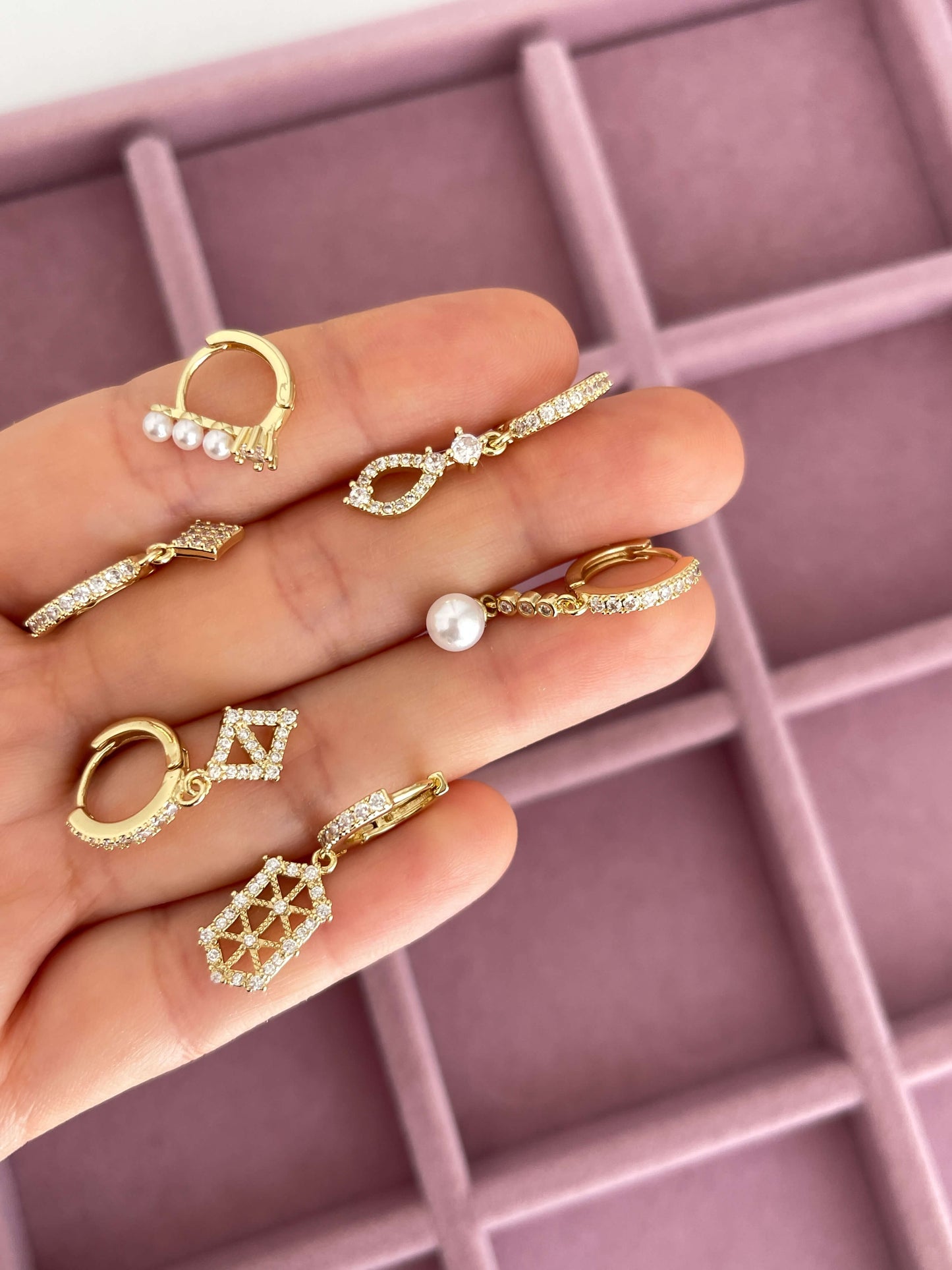 Minimal altılı set küpe