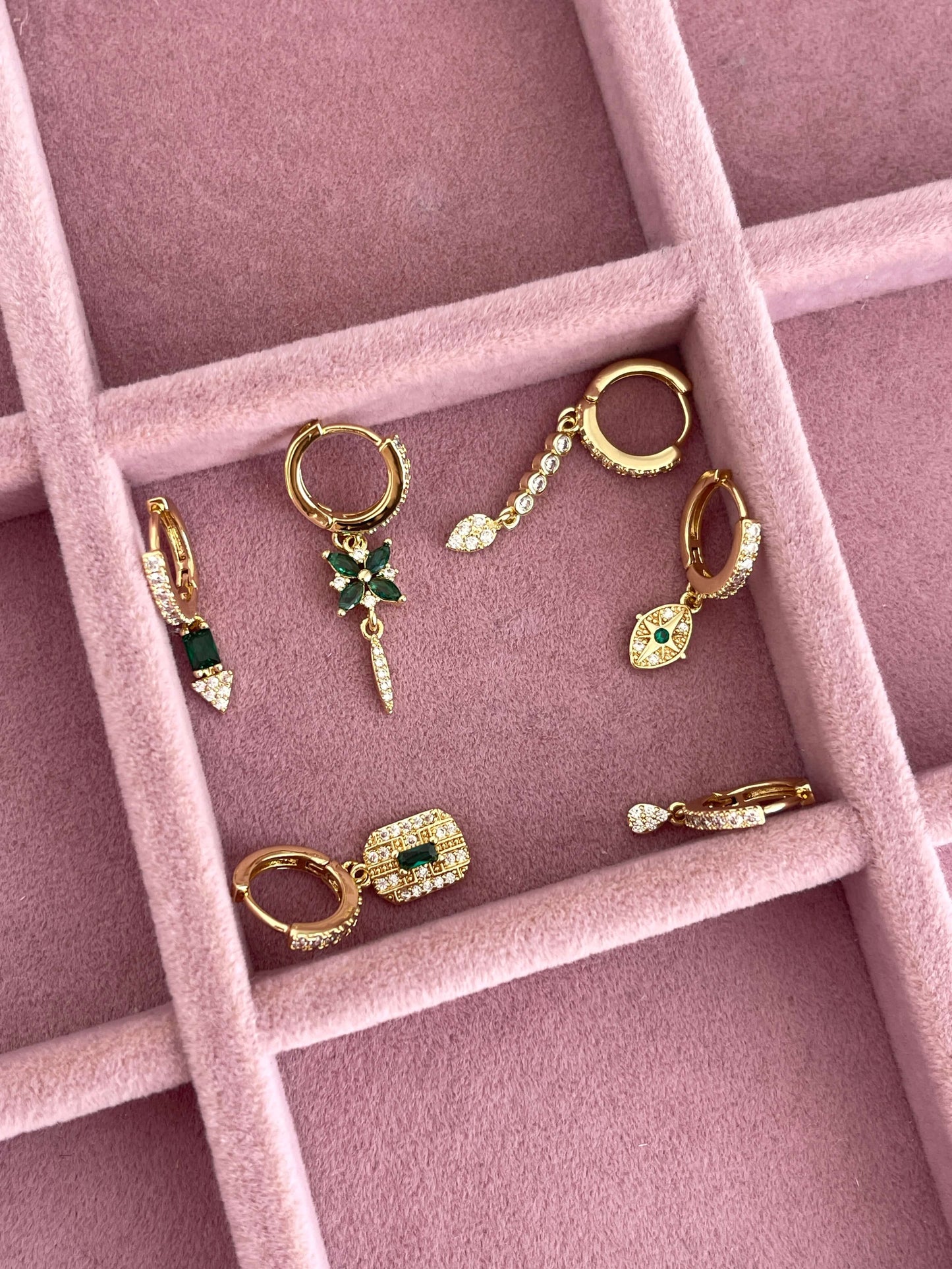 Minimal altılı set küpe