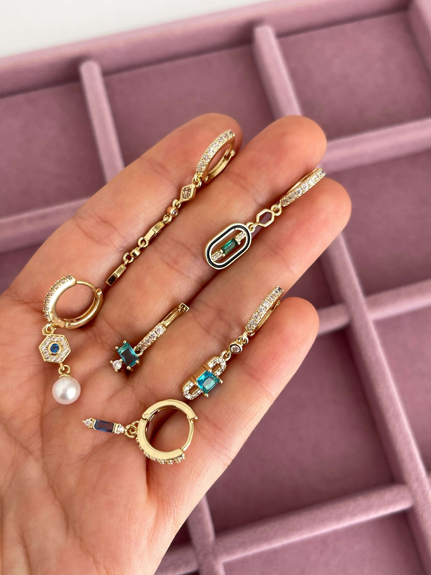 Minimal altılı set küpe