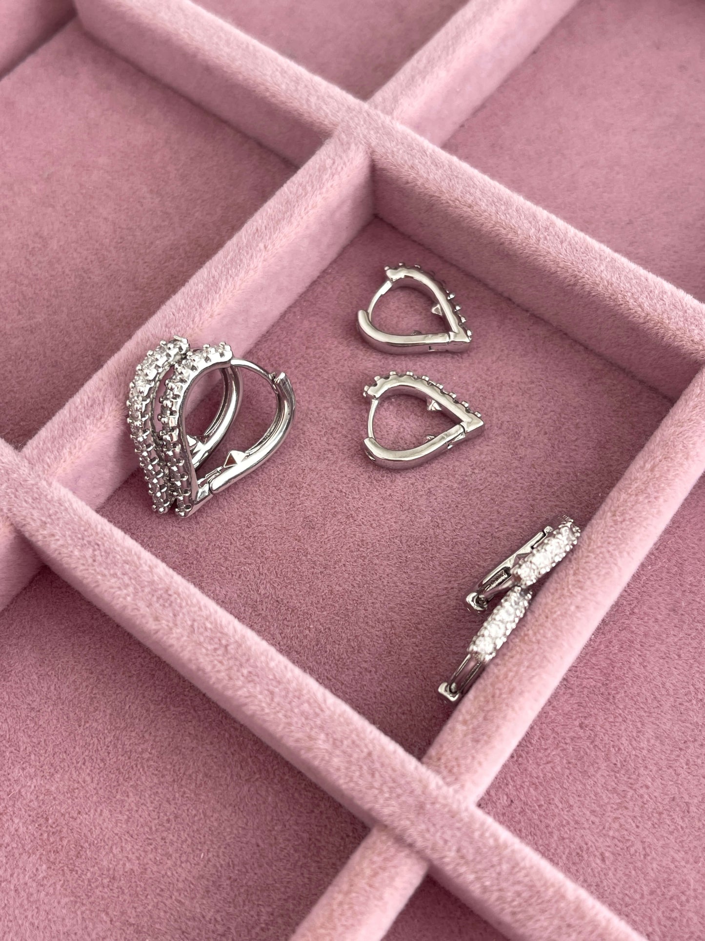 Minimal altılı set küpe