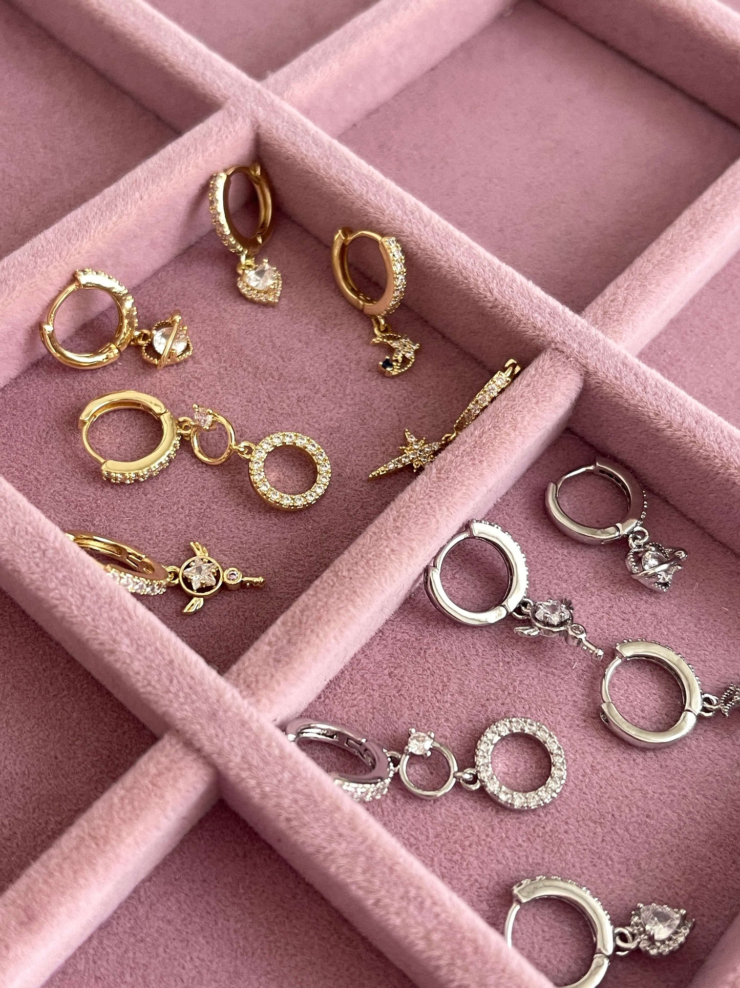 Minimal altılı set küpe