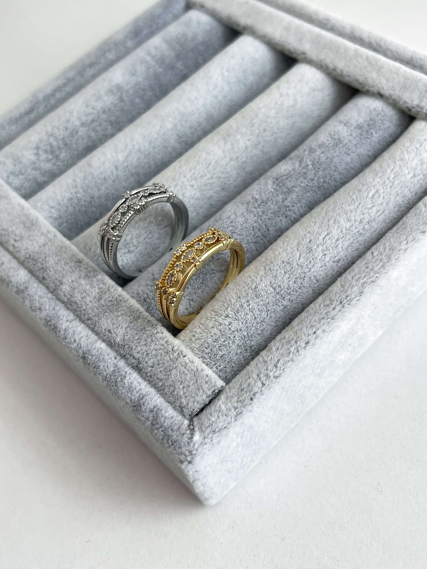 Minimal taşlı yüzük