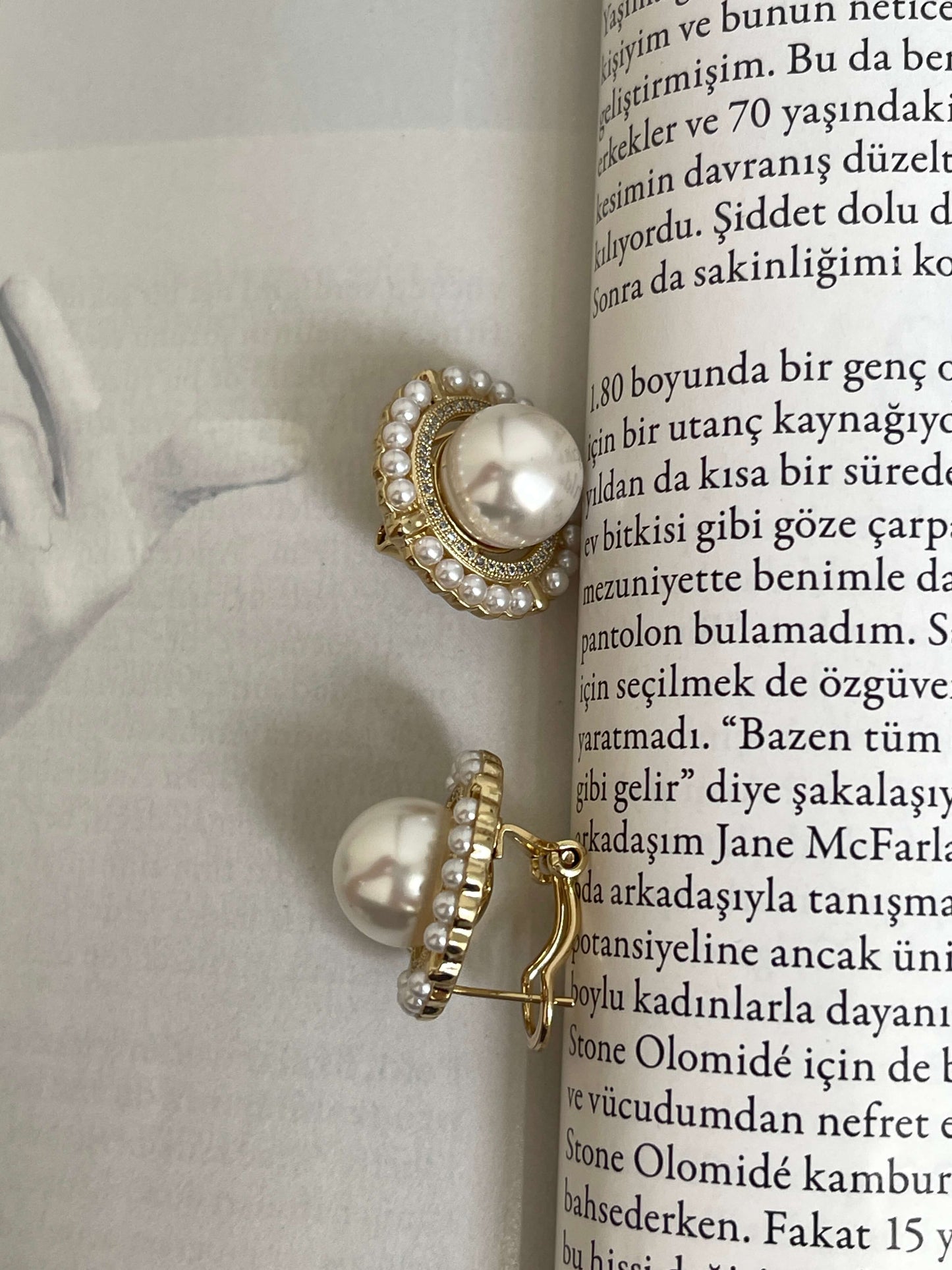 Vip seri inci düğme küpe