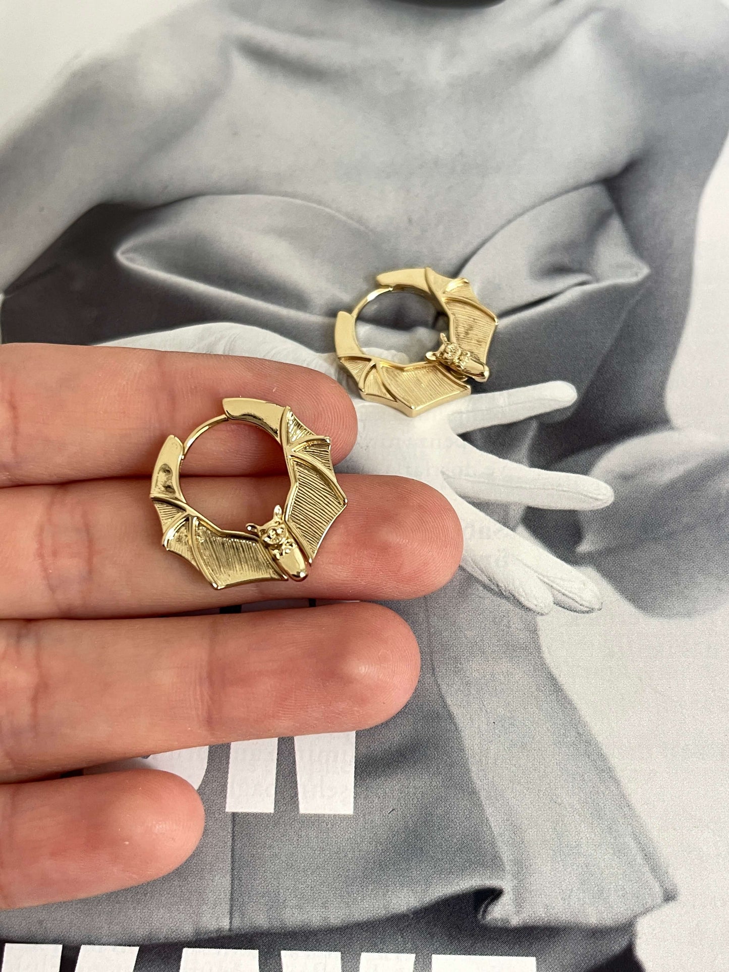 Vip seri yarasa figürlü küpe