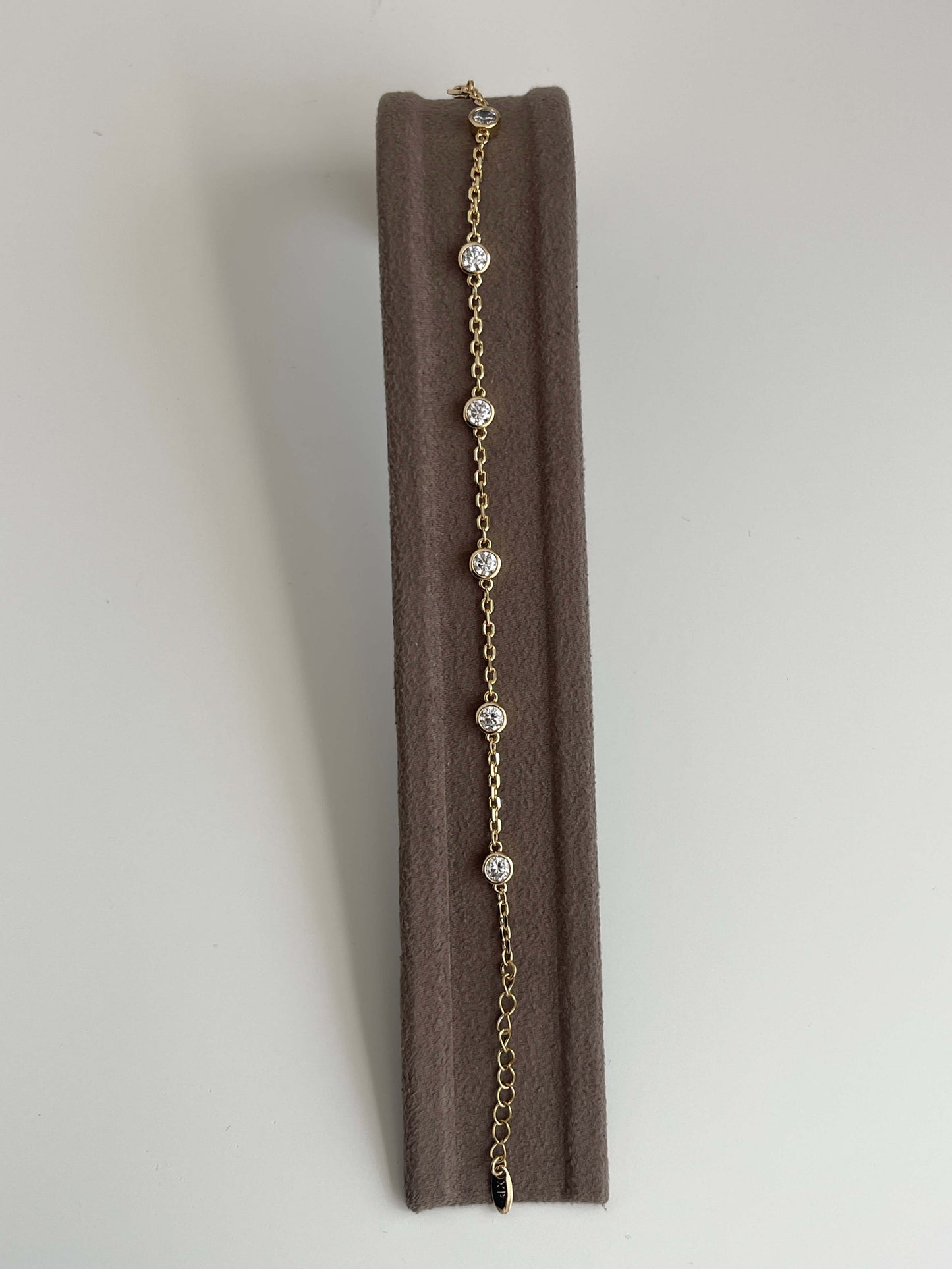 Minimal taşlı bileklik